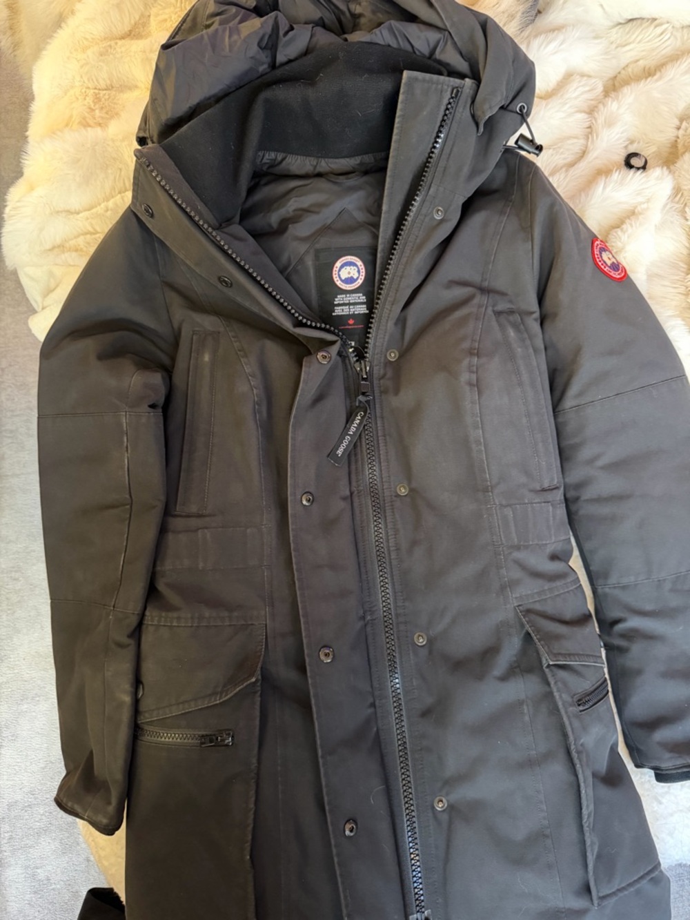 Canada Goose Kinley Parka - Picture 7 of 11